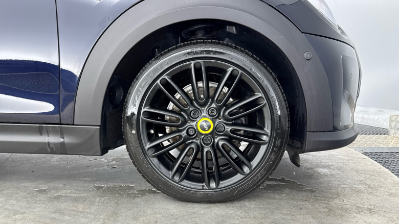 MINI Hatchback 135kW Cooper S Level 3 33kWh 3dr Auto Electric Hatchback